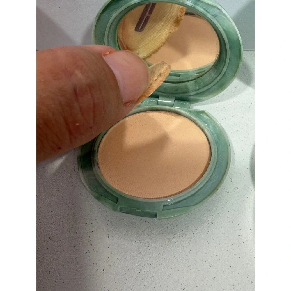 Clinique Blended Pressed Powder Compact Set Transparency 1 Vintage Green 2pc